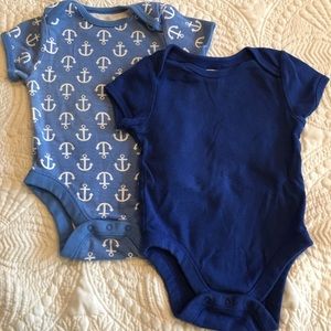 Old Navy blue set of onesies. 3-6 months